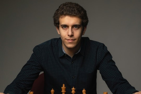 Đại kiện tướng Daniel Naroditsky qua đời ở tuổi 29