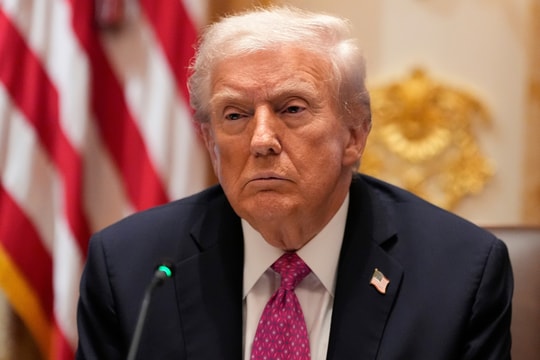 Cuộc điện đàm khiến ông Trump đổi giọng về xung đột Ukraine