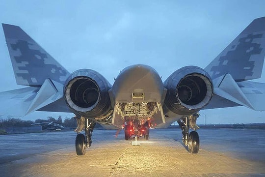 Khoang vũ khí trong thân Su-57 Nga lần đầu lộ diện