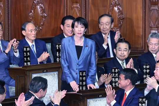 Nhật Bản có nữ thủ tướng đầu tiên