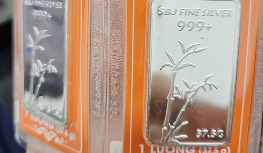 Giá bạc hôm nay 21-10: Giảm rất mạnh