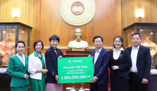Manulife quyên góp 1,5 tỉ đồng hỗ trợ đồng bào miền Bắc bị ảnh hưởng bởi thiên tai