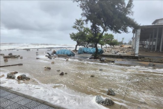 Huế cảnh báo nước dâng vùng ven biển, ngập lụt nghiêm trọng