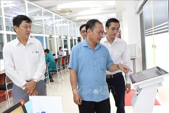 Giám sát việc vận hành chính quyền địa phương 2 cấp tại Vĩnh Long