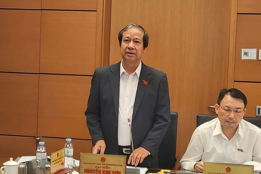 Tháng 11/2025, Bộ Giáo dục và Đào tạo sẽ trình phương án 'một bộ sách giáo khoa'