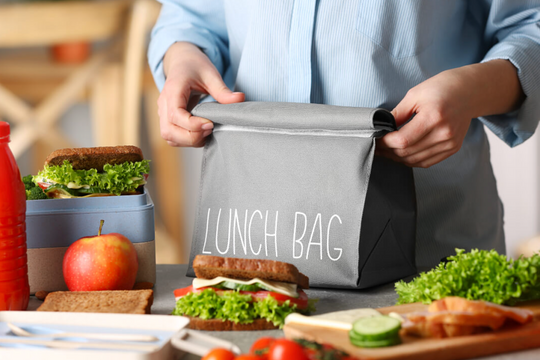 Người Mỹ nhịn ăn trưa để tiết kiệm