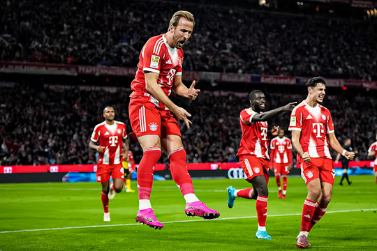 'Haaland, Mbappe chưa từng trượt người cứu bóng như Kane'