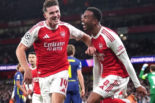 Arsenal hủy diệt Atletico ở Champions League