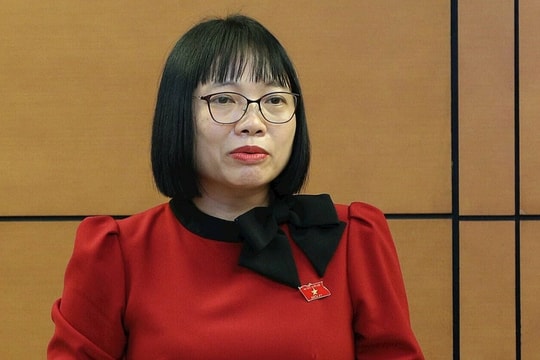 'Cần cơ chế kiểm soát khi cho phép viên chức ký hợp đồng ngoài cơ quan'