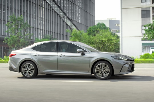 Doanh số sedan cỡ D quý III giảm mạnh