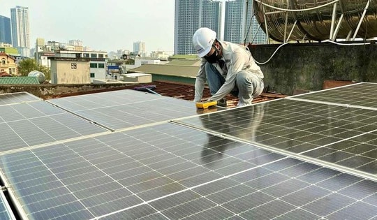 Bộ Công Thương đề xuất mới về lắp điện mặt trời mái nhà tự dùng phải thông báo