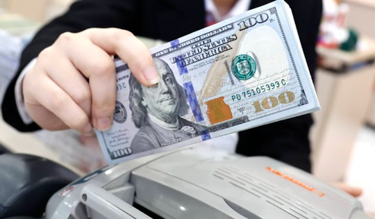 Chiều 22-10, giá USD tự do gây bất ngờ