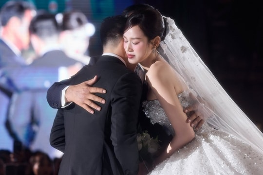 Tiệc cưới hoành tráng của Đỗ Thị Hà và chồng thiếu gia