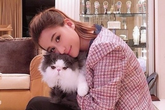 'Ái nữ vua sòng bạc' bị tấn công