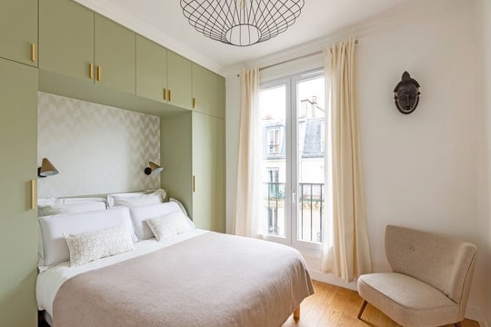 6 mẹo biến phòng ngủ nhỏ hóa rộng thênh thang