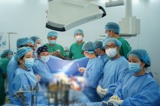 Năm cuộc đời được hồi sinh nhờ người con trai thực hiện di nguyện của mẹ