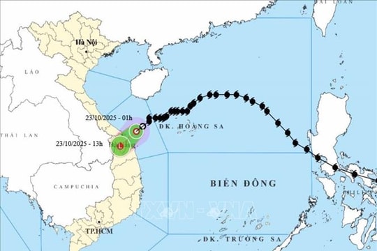 Bão số 12 suy yếu, các địa phương miền Trung chủ động ứng phó ở mức cao nhất