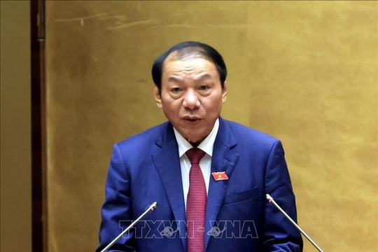 Phân biệt rõ ràng để không còn tình trạng 'báo hóa' tạp chí