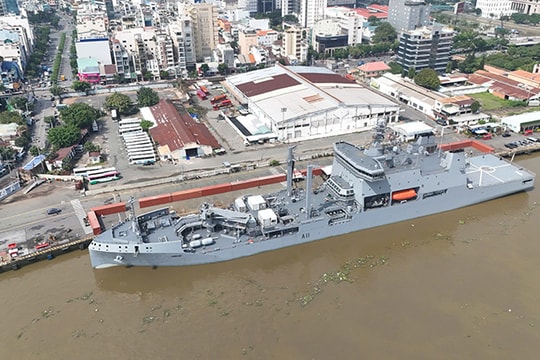 Tàu HMNZS AOTEAROA của Hải quân New Zealand thăm xã giao TP Hồ Chí Minh