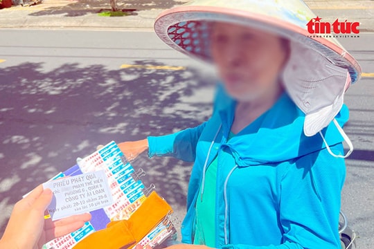 TP Hồ Chí Minh: Công an mời người dân cung cấp thông tin vụ ‘phiếu phát quà từ thiện' giả mạo