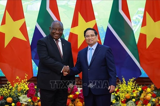 Thủ tướng Phạm Minh Chính hội kiến Tổng thống Nam Phi Matamela Cyril Ramaphosa