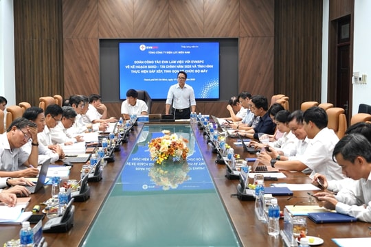 EVNSPC đạt gần 65 tỷ kWh điện thương phẩm 9 tháng đầu năm