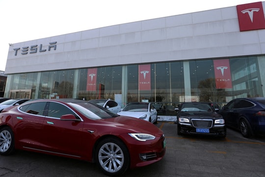 Tesla đạt doanh thu kỷ lục