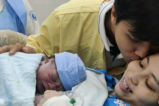 Phụ nữ sinh con thứ 2 có thể được nghỉ thai sản 7 tháng