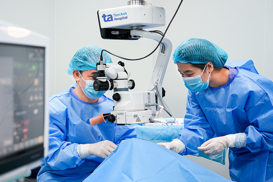 Khi nào cần ghép giác mạc?