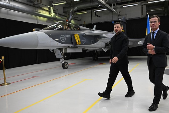 Thụy Điển có thể bán tới 150 tiêm kích Gripen cho Ukraine