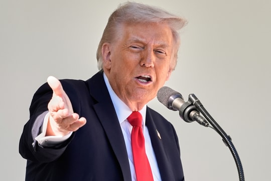 Lệnh trừng phạt dầu của ông Trump có thể giáng đòn mạnh vào Nga