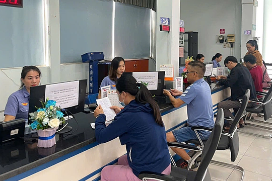 Vé tàu Tết bán chậm