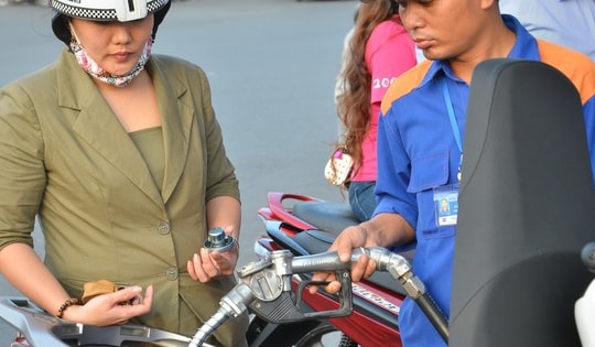 Giá xăng dầu đồng loạt giảm, dầu diesel rẻ hơn 538 đồng/lít