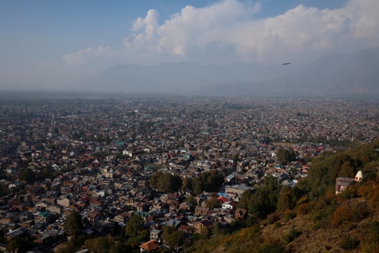 Va chạm xe buýt ở Ấn Độ, 20 người thiệt mạng