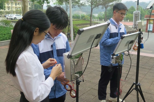 Khi học sinh nghiên cứu ứng dụng khoa học phòng chống thiên tai