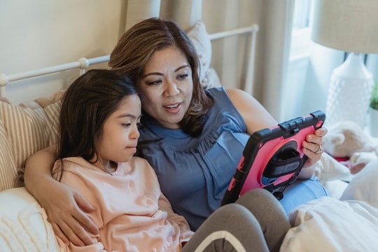 Dạy con kiểu 'cha mẹ cá heo'