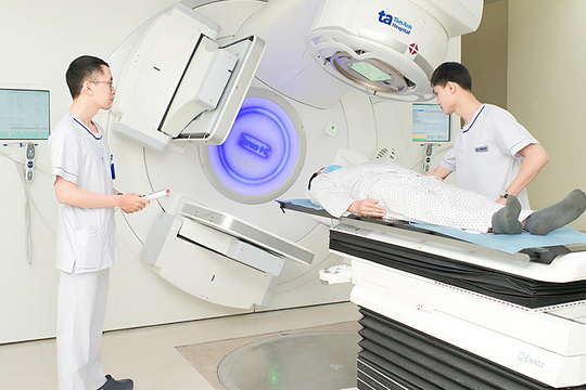 Liều kép xạ trị và miễn dịch điều trị ung thư