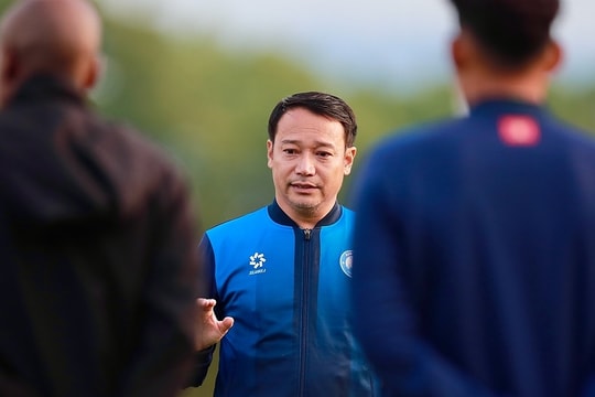 CLB Nam Định thay HLV trưởng