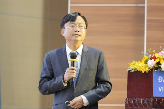 Đề xuất 4 đại học thí điểm tự xét giáo sư, phó giáo sư