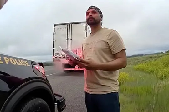 Tài xế xe tải gây tai nạn chết người từng trượt bằng lái 10 lần