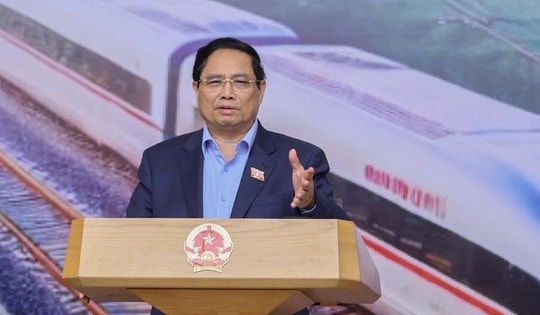 Phát triển công nghiệp đường sắt hiện đại