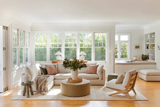 7 lỗi thiết kế khiến phòng khách chật chội