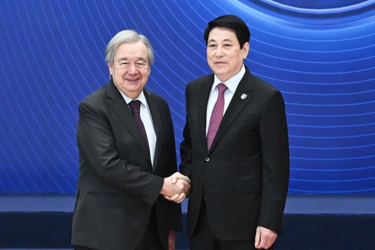 Chủ tịch nước Lương Cường đón lãnh đạo các nước dự Lễ mở ký Công ước Hà Nội