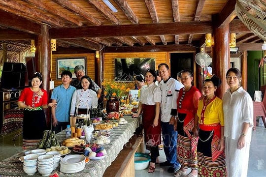 Ẩm thực độc đáo tăng sức hấp dẫn cho du lịch Nghệ An