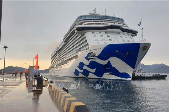 Cảng quốc tế Cam Ranh đón tàu biển quốc tế Discovery Princess với 1.200 du khách