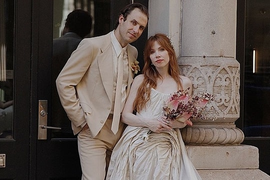 Giọng ca 'Call Me Maybe' cưới