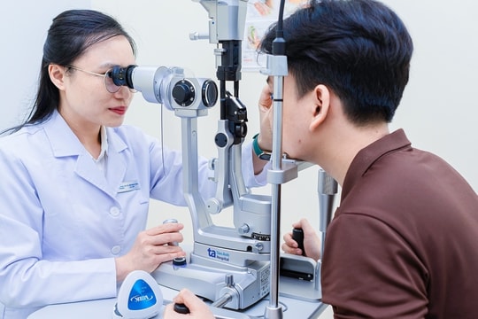 Dụi mắt nhiều gây tác hại thế nào