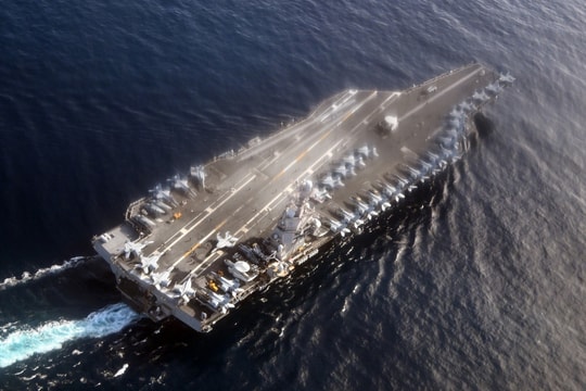 Washington điều siêu tàu sân bay đối phó băng đảng ma túy ở Mỹ Latin