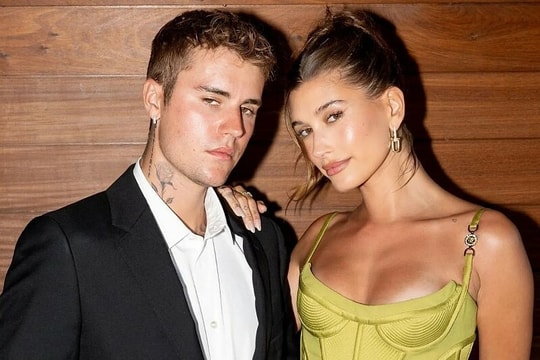 Bí quyết vẻ đẹp 'không dao kéo' của người mẫu Hailey Bieber