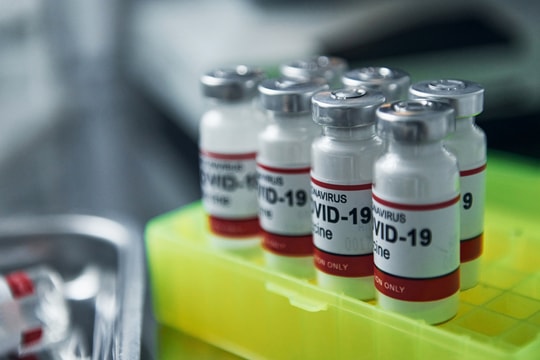 Vaccine Covid-19 có thể kéo dài tuổi thọ bệnh nhân ung thư